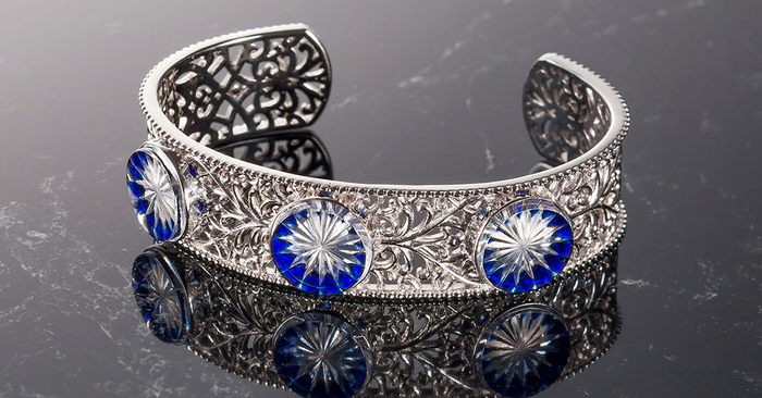パーティーのJewelに、Jewel Kiriko バングル 春夏モデル!