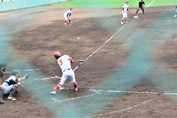 代打で先制タイムリーの木村選手