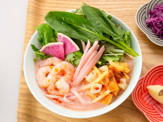 岩下の新生姜とエビの豆乳ココナッツクリームフォー