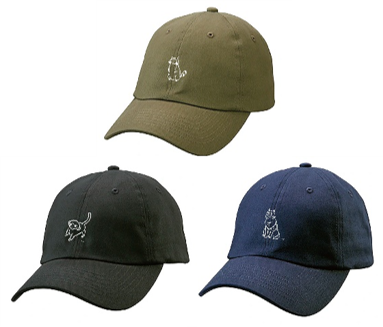 キャップ／各3,960円