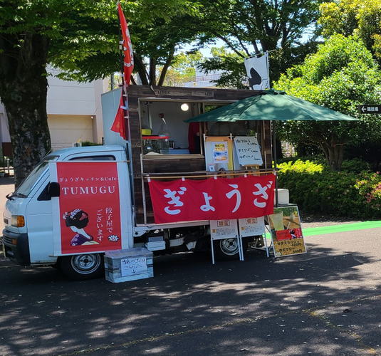 近隣飲食店のケータリング販売（昨年度の様子）