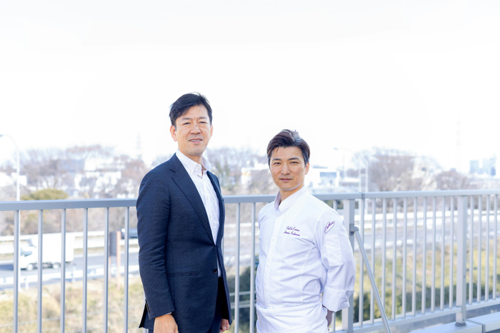 (左)FSX(株)藤波克之社長　(右)小清水寛美エグゼクティブシェフ