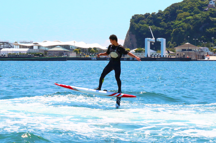 フォイルサーフィン