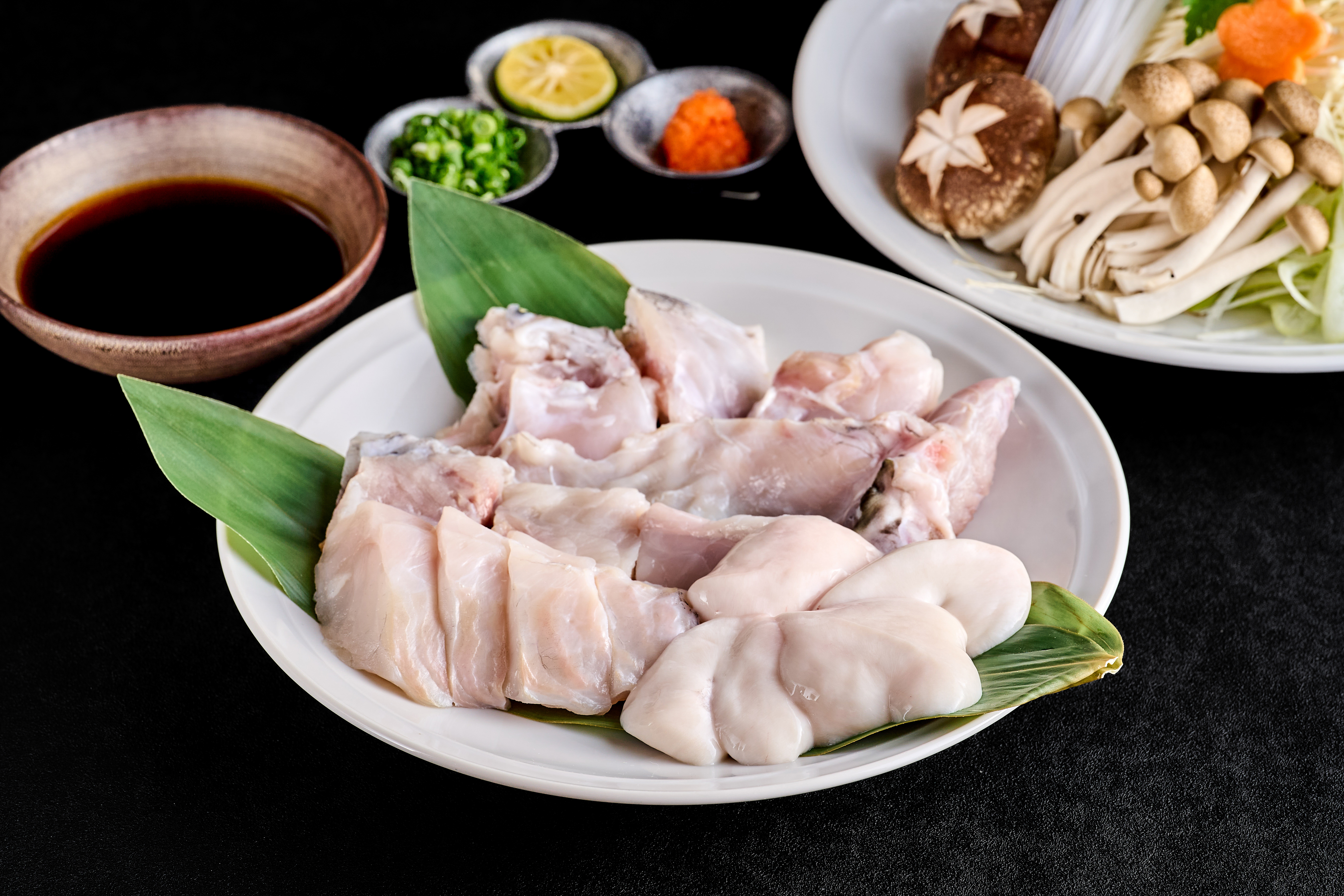 ▲	三年とらふぐを満喫できる「ふぐ鍋」