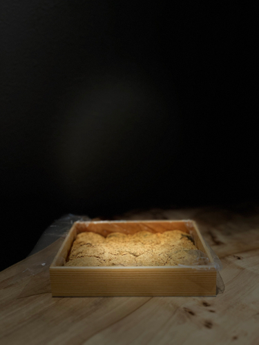 塩づくりから手がける和菓子店「湯ノ塩」の最高級塩わらび餅「涼」