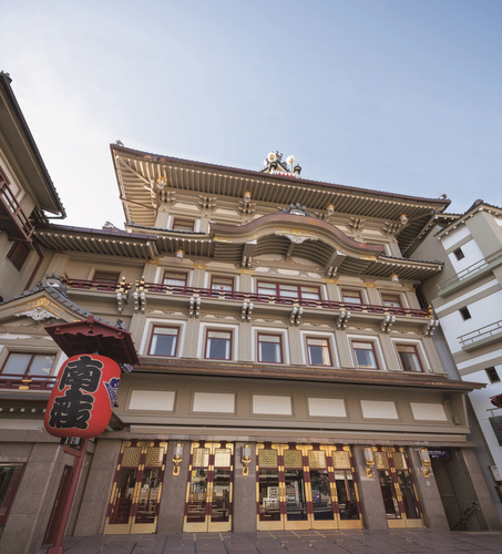 400年以上も前から、京都のエンタテインメントの中心として君臨してきた「南座」（&copy;松竹）