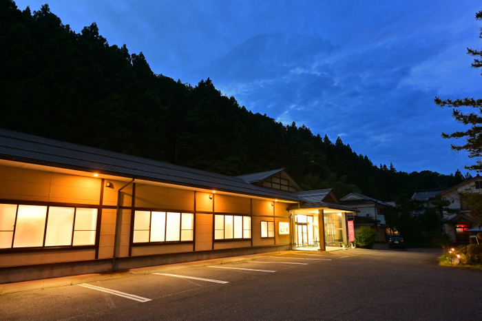 のどかな山間の一軒宿