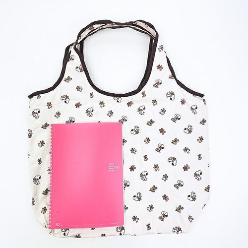 スヌーピーのバッグ