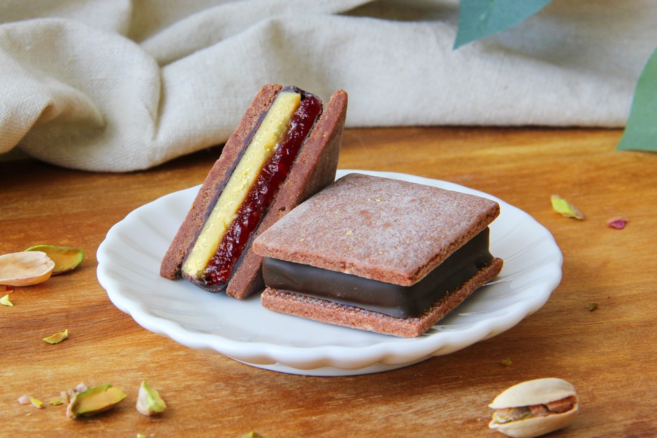 GAKUチョコレートサンド ピスタチオベリー