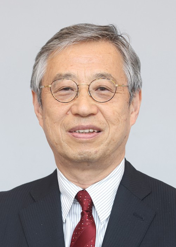 山﨑　登　氏
