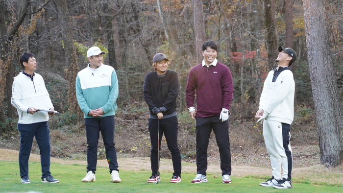 歓談する選手たち