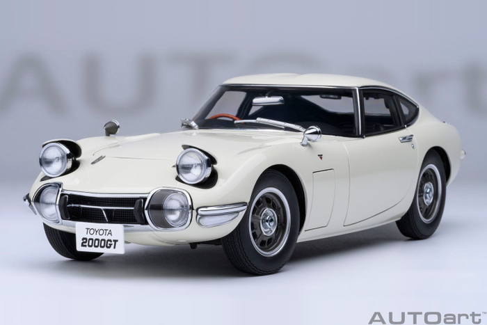 オートアート社製トヨタ 2000GT 1967