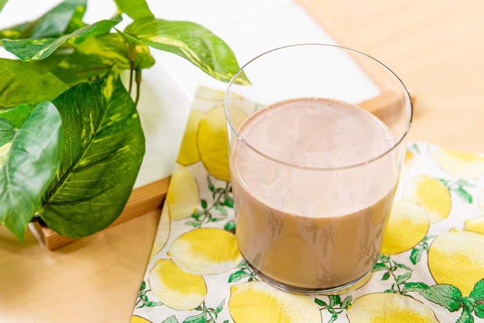 骨キッズ&reg;カルシウム　チョコレート風味を溶かした際のイメージ