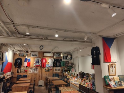 ピルニー ピヤーク トウキョウ 店内