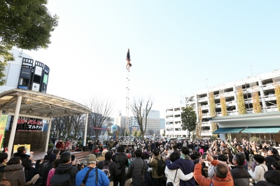 上空7mでのバランス芸を披露「Asterisk NOVA」