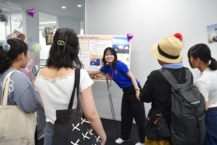外国語学部生による留学体験の発表