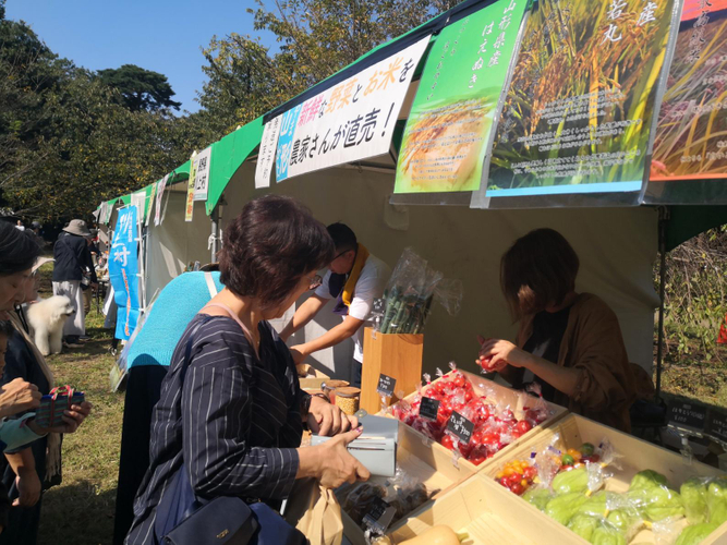 お客様にも好評の販売会