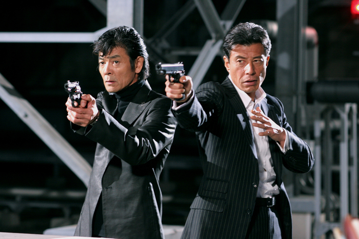 &copy; 2005「まだまだあぶない刑事」製作委員会