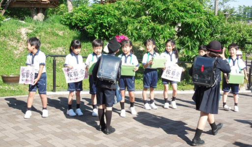 過去の桜募金の様子(2019年度)