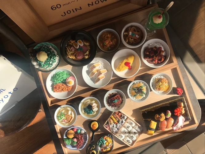 「food area フードエリア」は40店舗以上