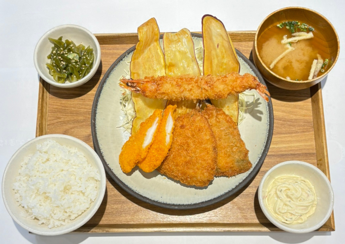 徳島産足赤エビフラ～イ定食