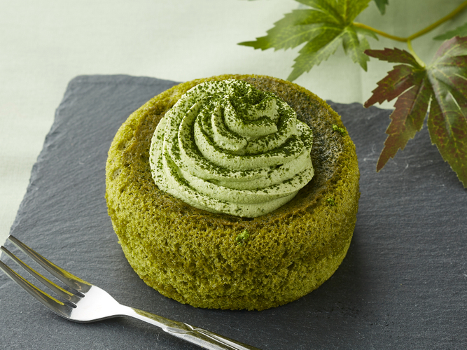 天空の抹茶シフォンケーキ　イメージ画像