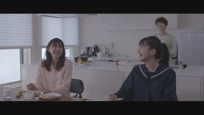 &copy;HTB　2月放送 朝のショートドラマ「あなたの写真にはドラマがある。」より　