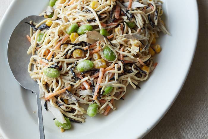 豆腐干、ひじき、ごぼうのデリ風サラダ※盛り付け例