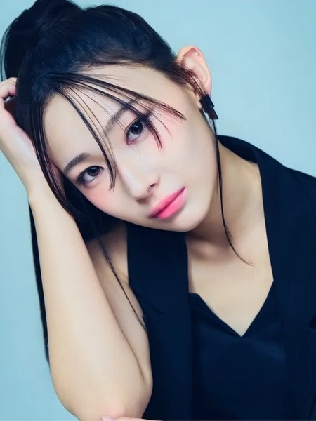柚来しいな