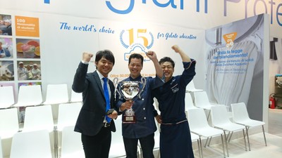喜びの様子
