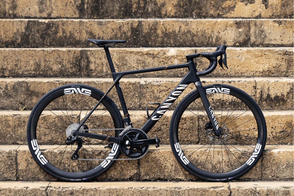 アルティメットCFR ENVE SES 3.4 完成車 ¥899,000(税込)
