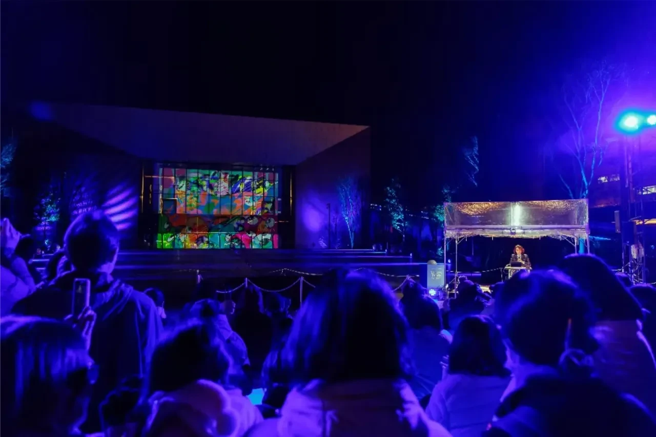 TAKUROMANライブペイントの様子