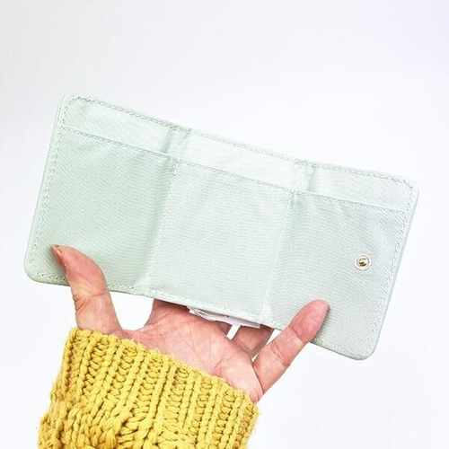 ミッフィーの三つ折り財布