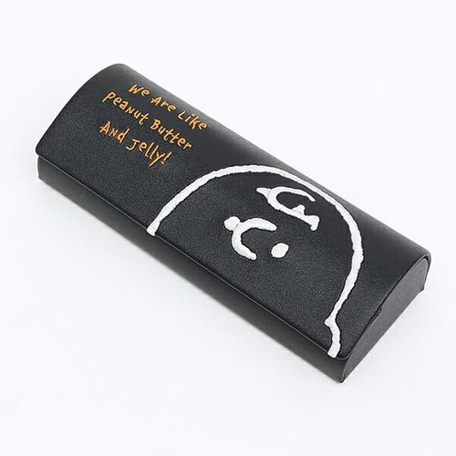 スヌーピーのメガネケース