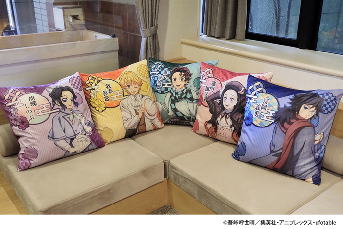 クッションカバー　※コラボルームのクッションとはサイズが異なります（450&times;450mm）