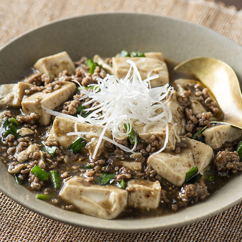 黒麻婆豆腐（黒胡麻坦々めんつゆ使用）
