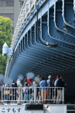 乗船イメージ（永代橋）