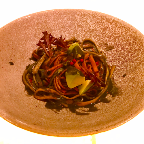 黒ゴマのタリアテッレ