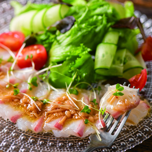 「七味なめ茸」を使ったカルパッチョ