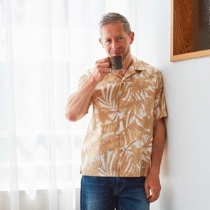 ボタニカル柄シャツ &yen;17,600 (Tax In)