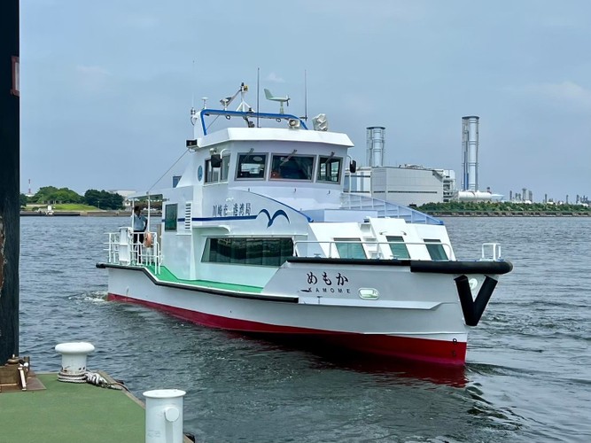 川崎を海から観察できる巡視艇ツアー
