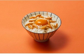 『柿の種卵かけご飯』