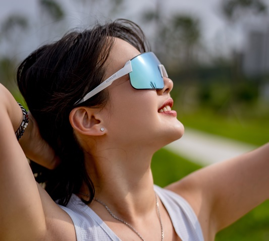 HAYATE R2　WHITE／BLUE