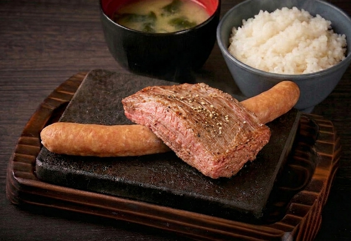 飽喰亭ステーキ&times;ソーセージ