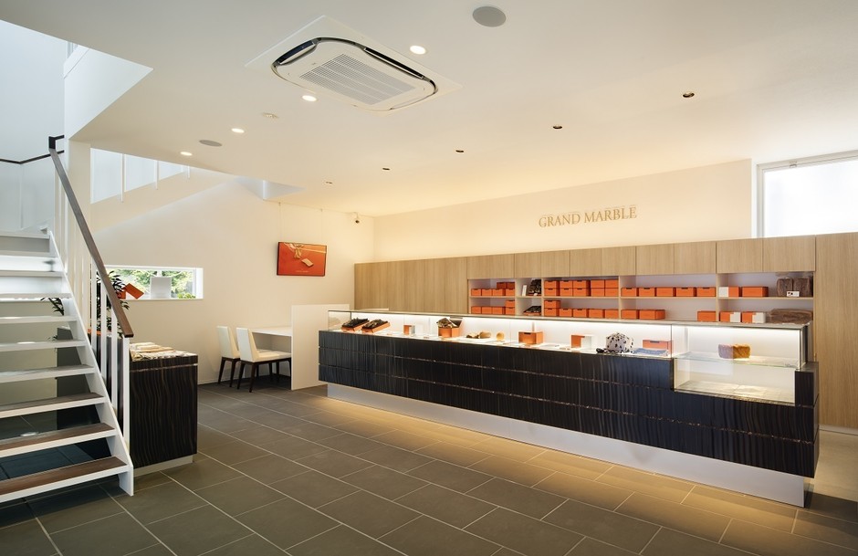 グランマーブル ファクトリー店 店内写真