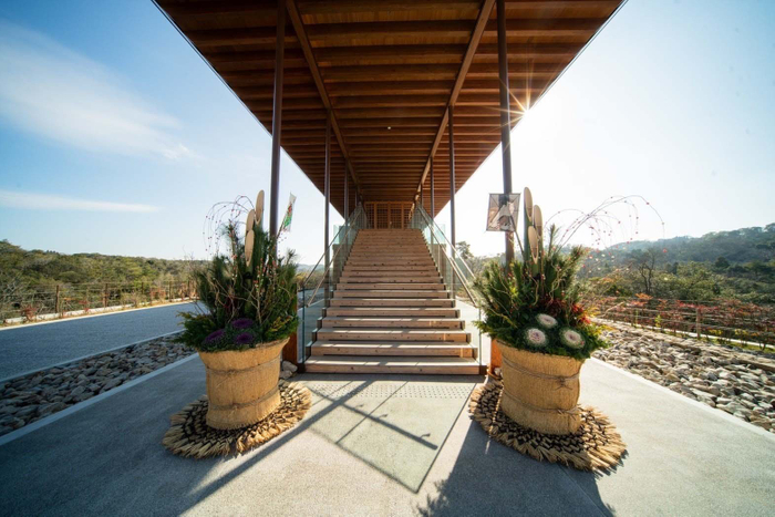 ▲新たな年の幕開けを、禅リトリート施設「禅坊 靖寧」で