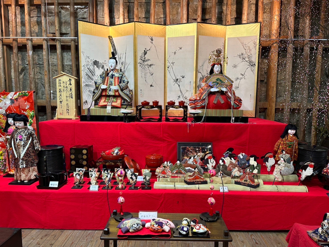 ひな人形の展示(過去の画像です)