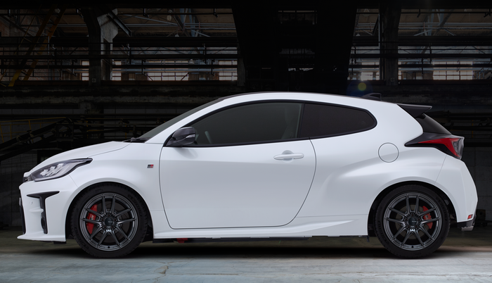 GR YARIS