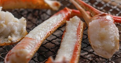 焼き蟹の香ばしい香りが食欲をそそります/一例