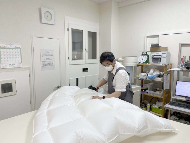 １点１点丁寧に仕立て上げられる寝具